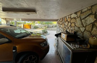 Resale - Villa - Elda