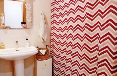 Resale - Apartment / flat - Marbella - Nueva Andalucía