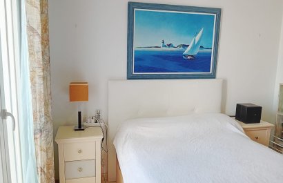 Resale - Apartment / flat - Marbella - Nueva Andalucía