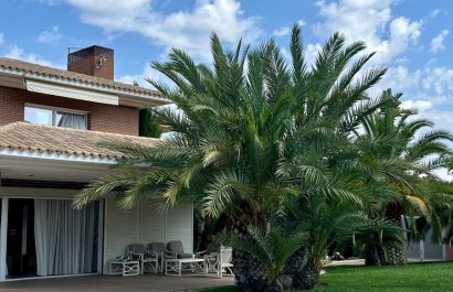 Resale - Villa - Benidorm