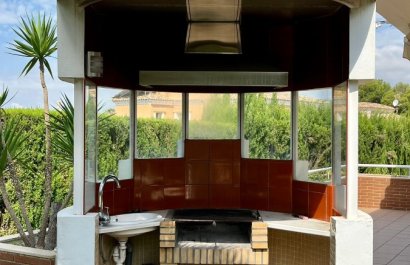 Resale - Villa - Benidorm