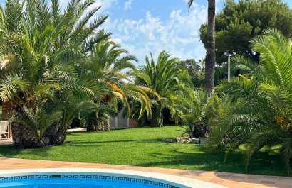 Resale - Villa - Benidorm