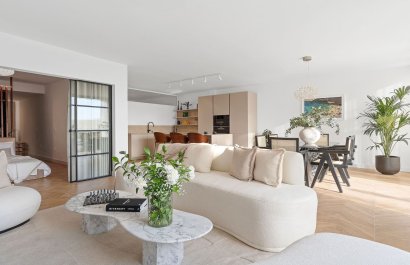 Resale - Apartment / flat - Marbella - Nueva Andalucía