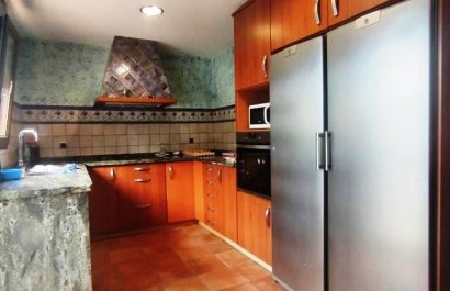 Herverkoop - Country House - Albaida