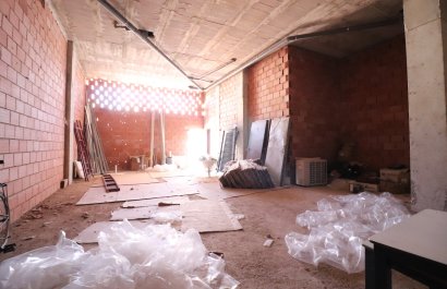 Resale - Commercial - Los Montesinos - Laguna Green