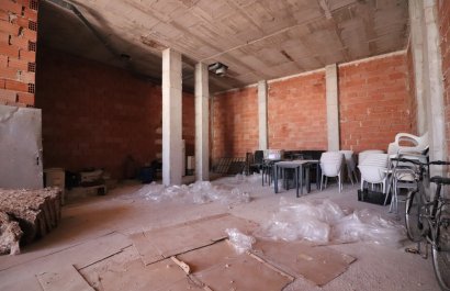 Resale - Commercial - Los Montesinos - Laguna Green