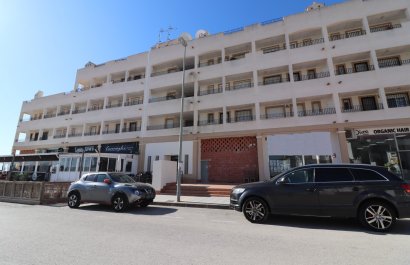 Resale - Commercial - Los Montesinos - Laguna Green