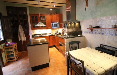 Reventa - Townhouse / Duplex - Blanca