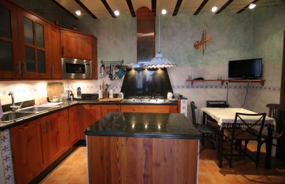 Reventa - Townhouse / Duplex - Blanca