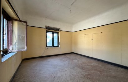 Resale - Townhouse / Duplex / Corner - Blanca