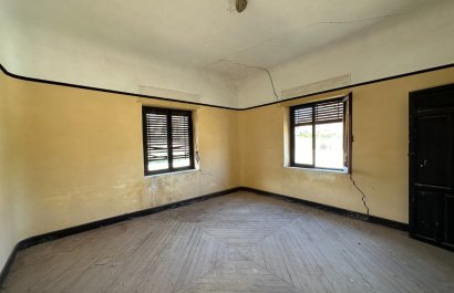 Resale - Townhouse / Duplex / Corner - Blanca