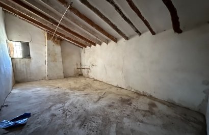 Resale - Townhouse / Duplex / Corner - Blanca