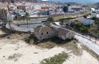 Resale - Townhouse / Duplex / Corner - Blanca