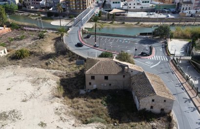 Resale - Townhouse / Duplex / Corner - Blanca