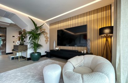 Resale - Apartment / flat - Marbella - Nueva Andalucía