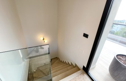 Resale - Apartment / flat - Marbella - Nueva Andalucía