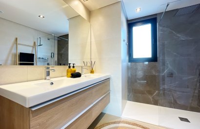 Resale - Apartment / flat - Marbella - Nueva Andalucía