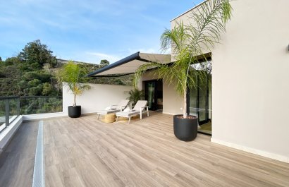 Resale - Apartment / flat - Marbella - Nueva Andalucía