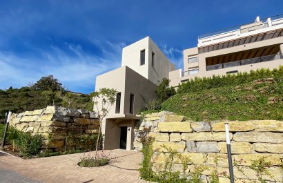 Resale - Apartment / flat - Marbella - Nueva Andalucía