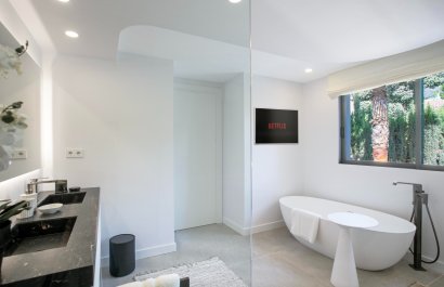 Resale - Villa - Marbella - Nagueles