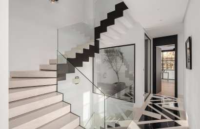 Resale - Villa - Benahavís