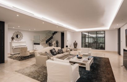 Resale - Villa - Benahavís