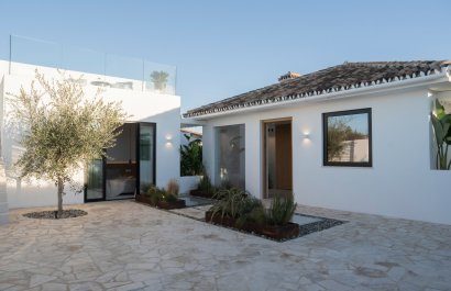 Resale - Villa - Marbella - Nueva Andalucía