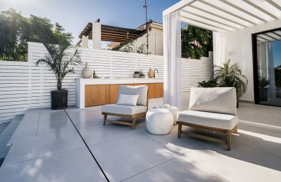 Resale - Villa - Marbella - Nueva Andalucía