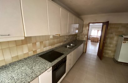 Resale - Townhouse / Duplex / Corner - Sax