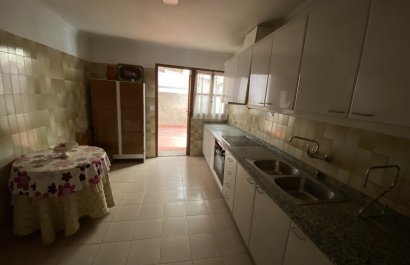 Resale - Townhouse / Duplex / Corner - Sax