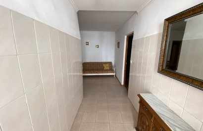 Resale - Townhouse / Duplex / Corner - Sax