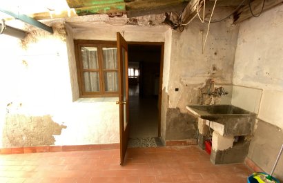 Resale - Townhouse / Duplex / Corner - Sax