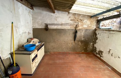 Resale - Townhouse / Duplex / Corner - Sax