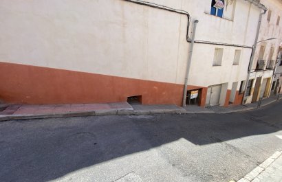 Resale - Townhouse / Duplex / Corner - Sax