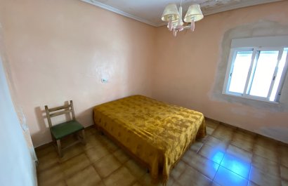 Resale - Townhouse / Duplex / Corner - Sax