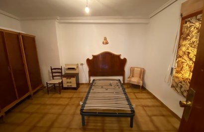 Resale - Townhouse / Duplex / Corner - Sax