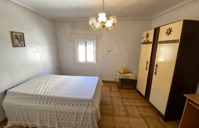 Resale - Townhouse / Duplex / Corner - Sax