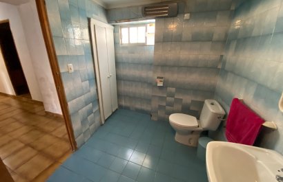 Resale - Townhouse / Duplex / Corner - Sax