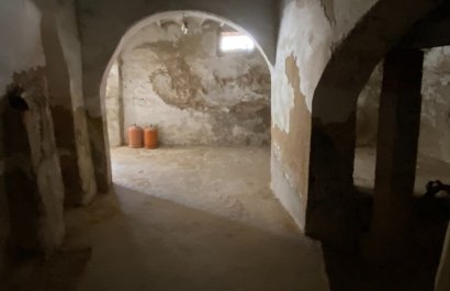 Resale - Townhouse / Duplex / Corner - Sax