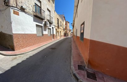 Resale - Townhouse / Duplex / Corner - Sax