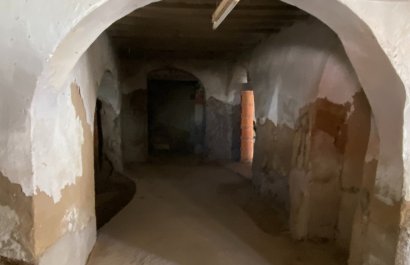 Resale - Townhouse / Duplex / Corner - Sax