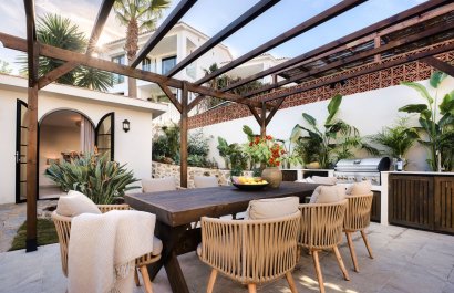 Resale - Villa - Marbella - Nueva Andalucía