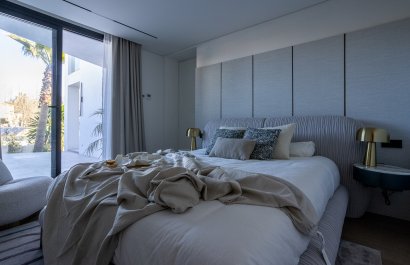 Resale - Villa - Marbella - Nueva Andalucía