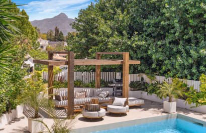 Resale - Villa - Marbella - Nueva Andalucía