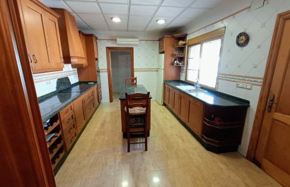 Reventa - Townhouse / Duplex - Algueña