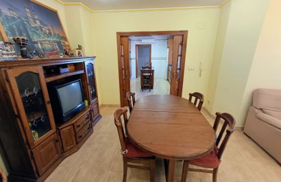 Reventa - Townhouse / Duplex - Algueña