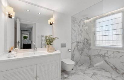 Resale - Villa - Marbella - Nueva Andalucía