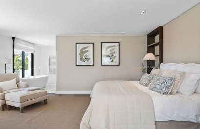 Resale - Villa - Marbella - Nueva Andalucía