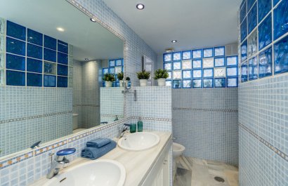 Resale - Apartment / flat - Marbella - Puerto Banús