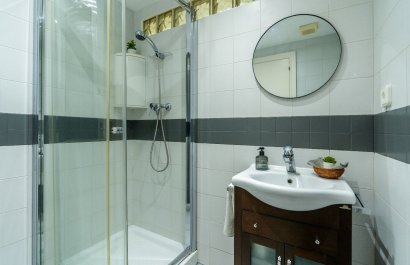 Resale - Apartment / flat - Marbella - Puerto Banús